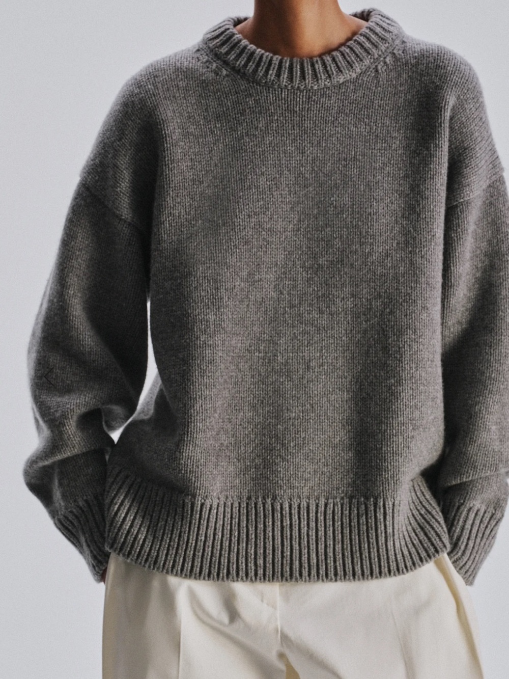 NWT The Row Ophelia Wool Cashmere Sweater in Grey Melange. Size XS.